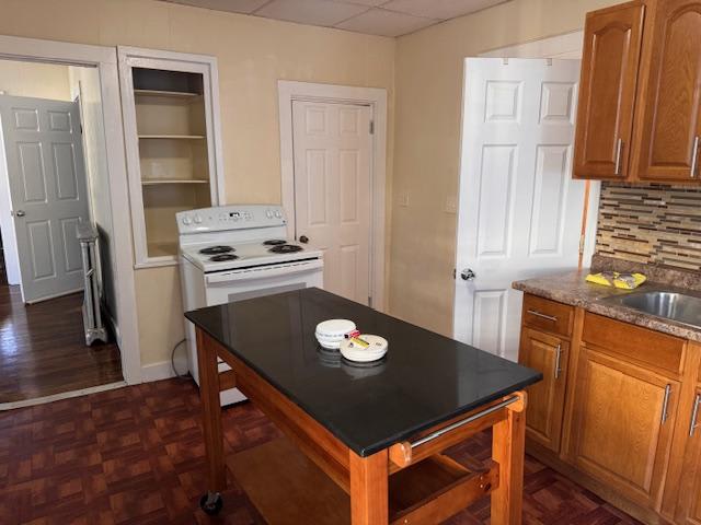36 Lynde St. – photo 2