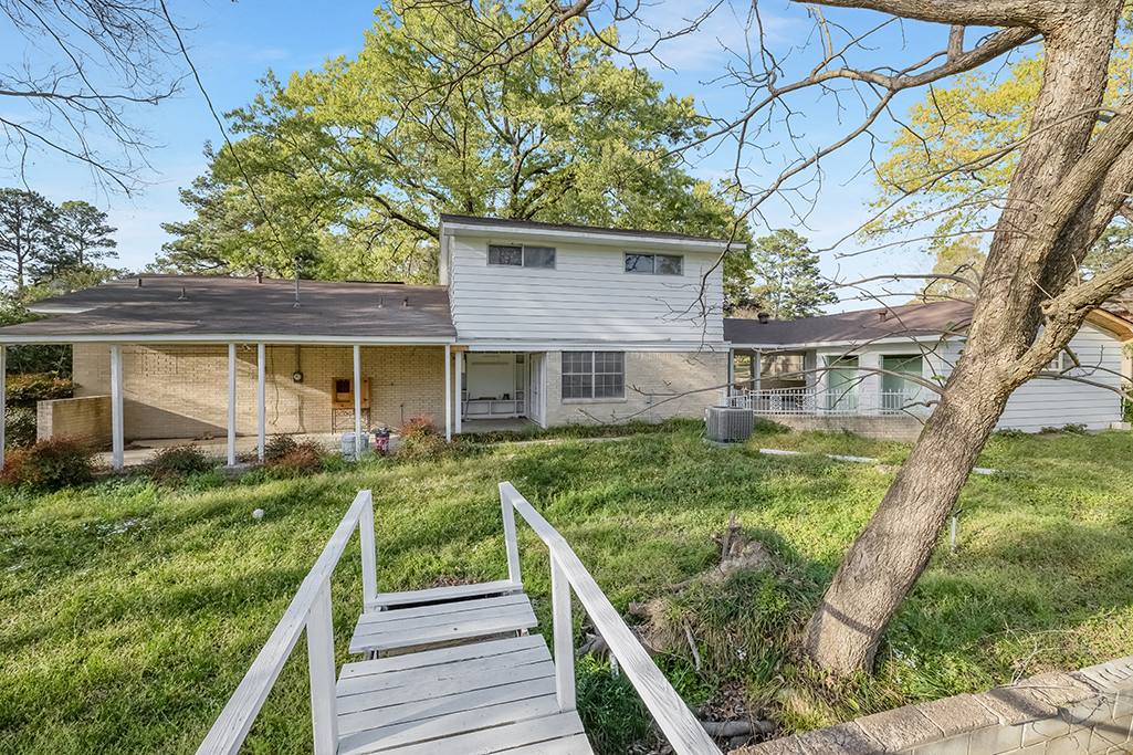 2305 Cherry Hill Rd – photo 3