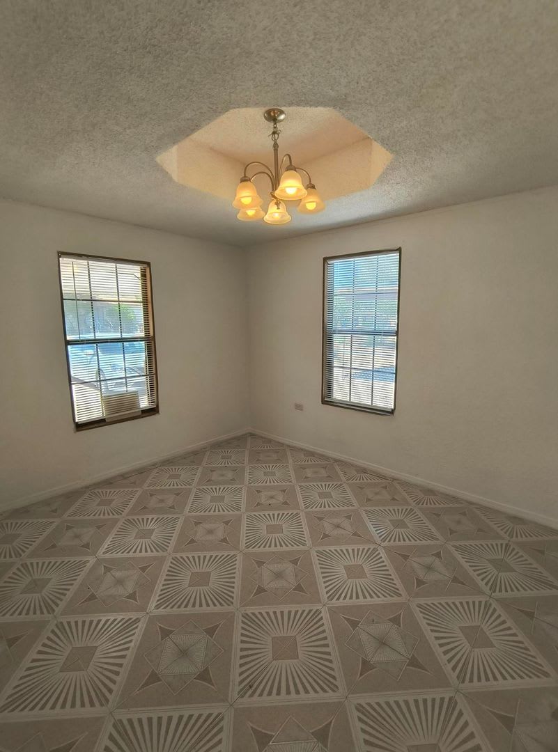 Cozy 2-Bedroom Home with Fenced Backyard. COMING SOON! – photo 5