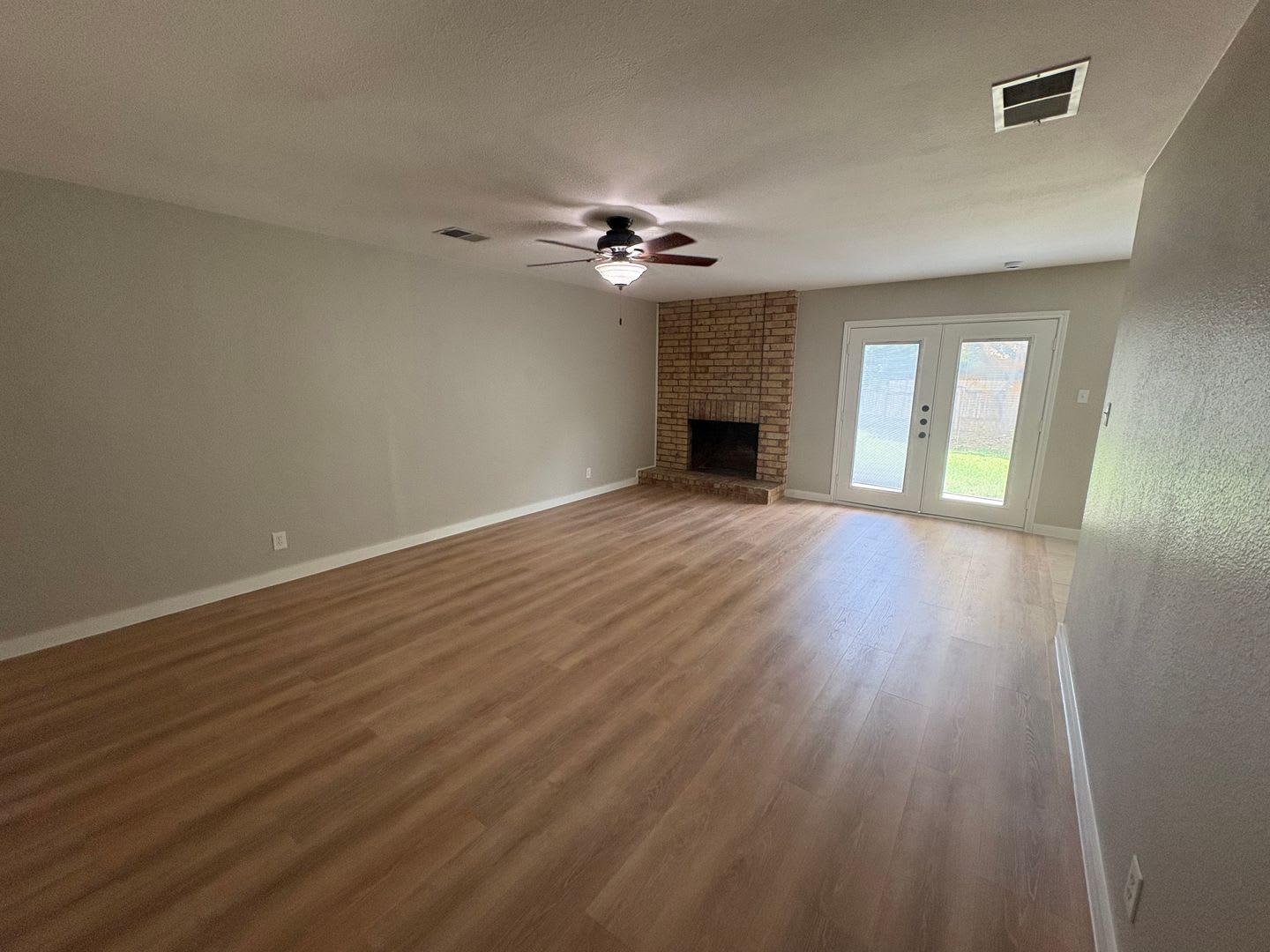 Great Round Rock with Great Floor Plan – photo 4