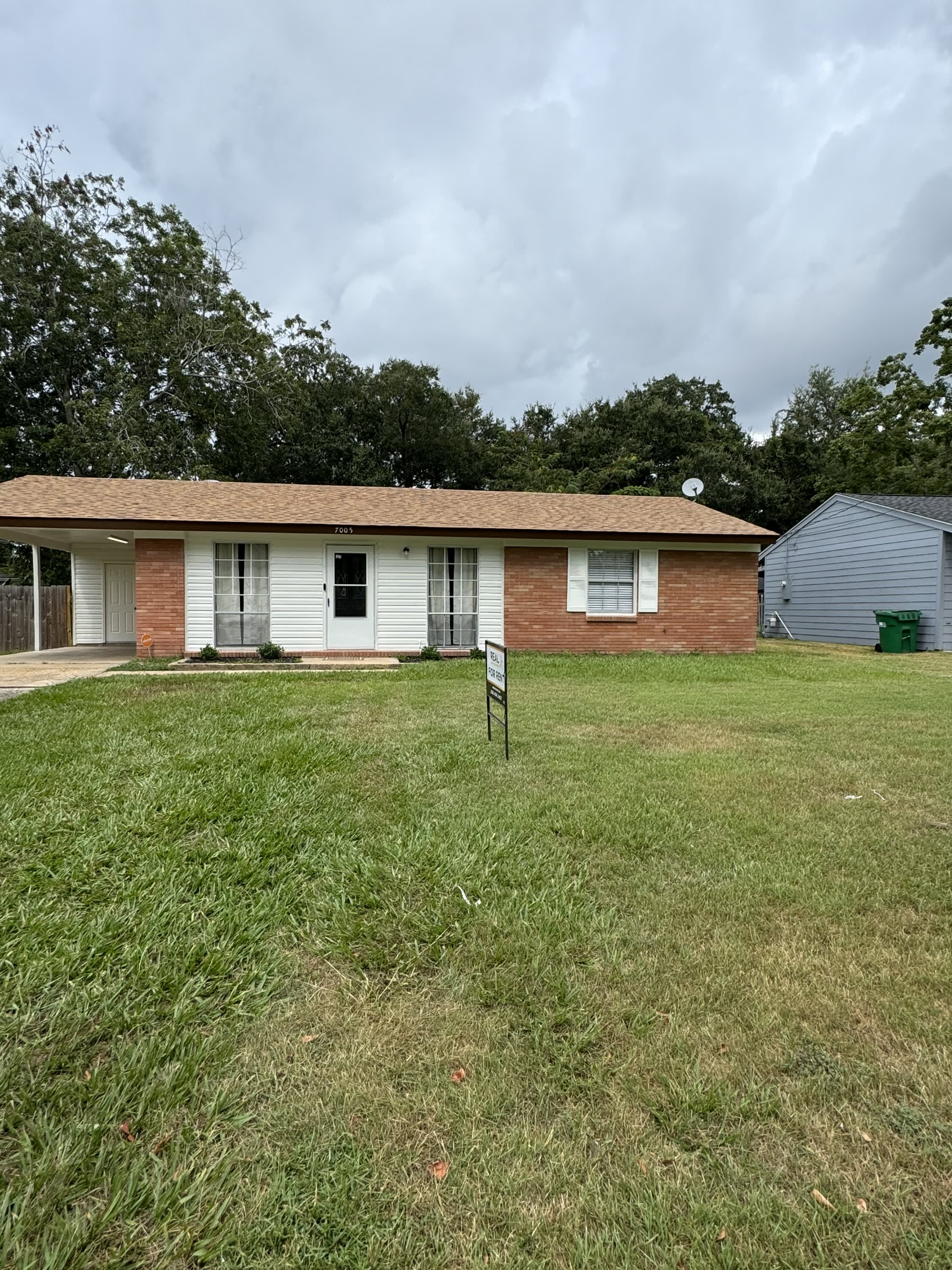 7005 Denver Drive – photo 1