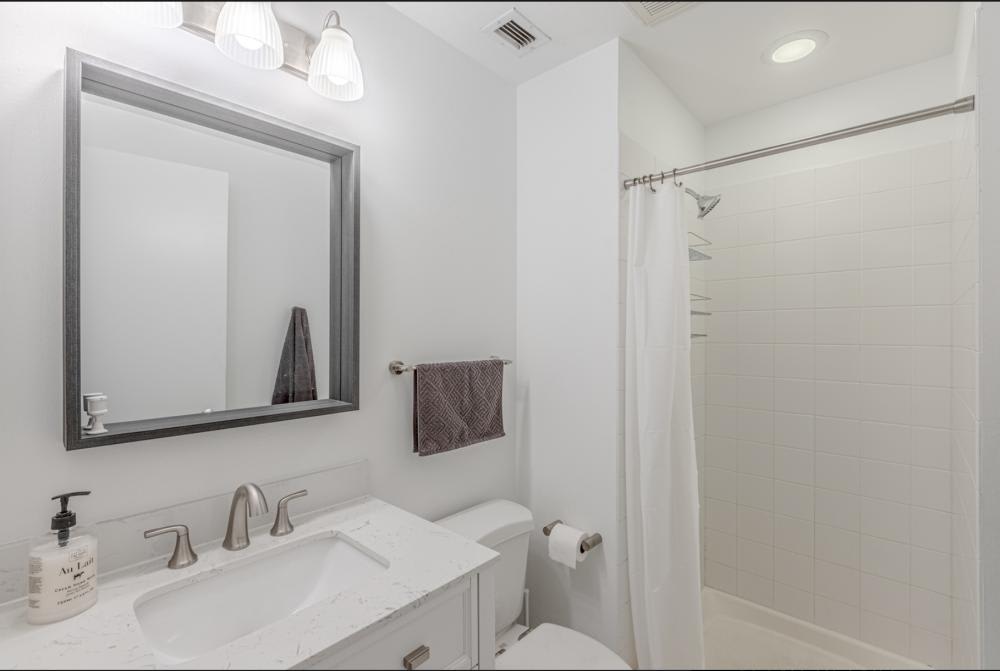 333 W Hubbard – photo 4