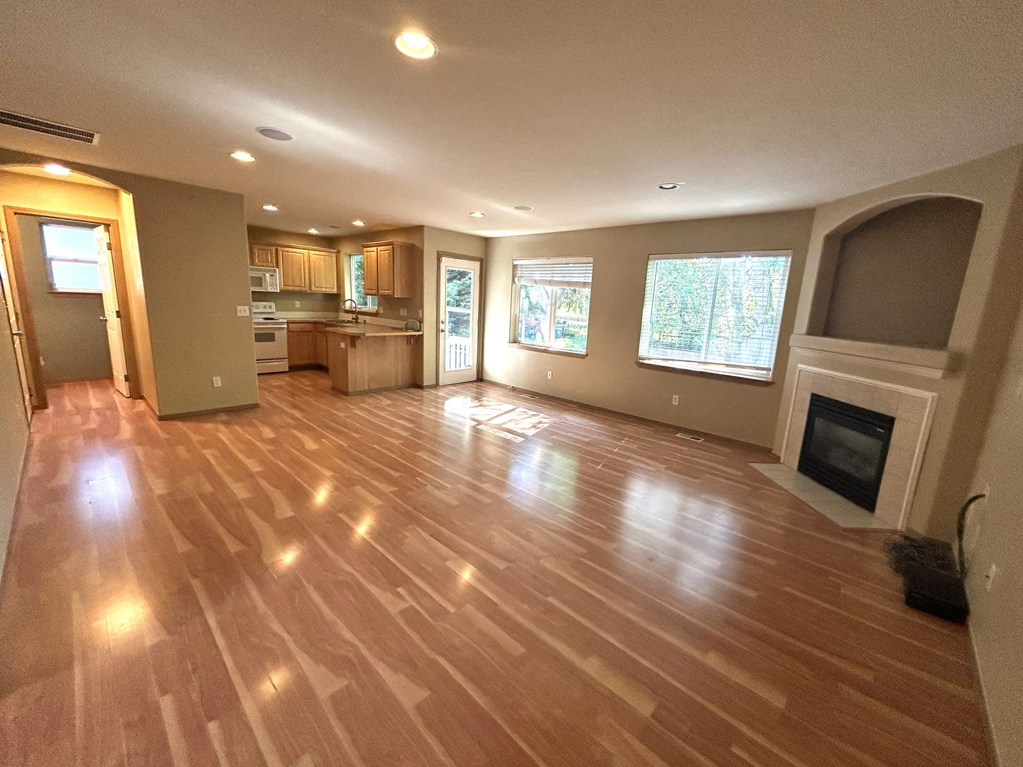 Everett Home – photo 3