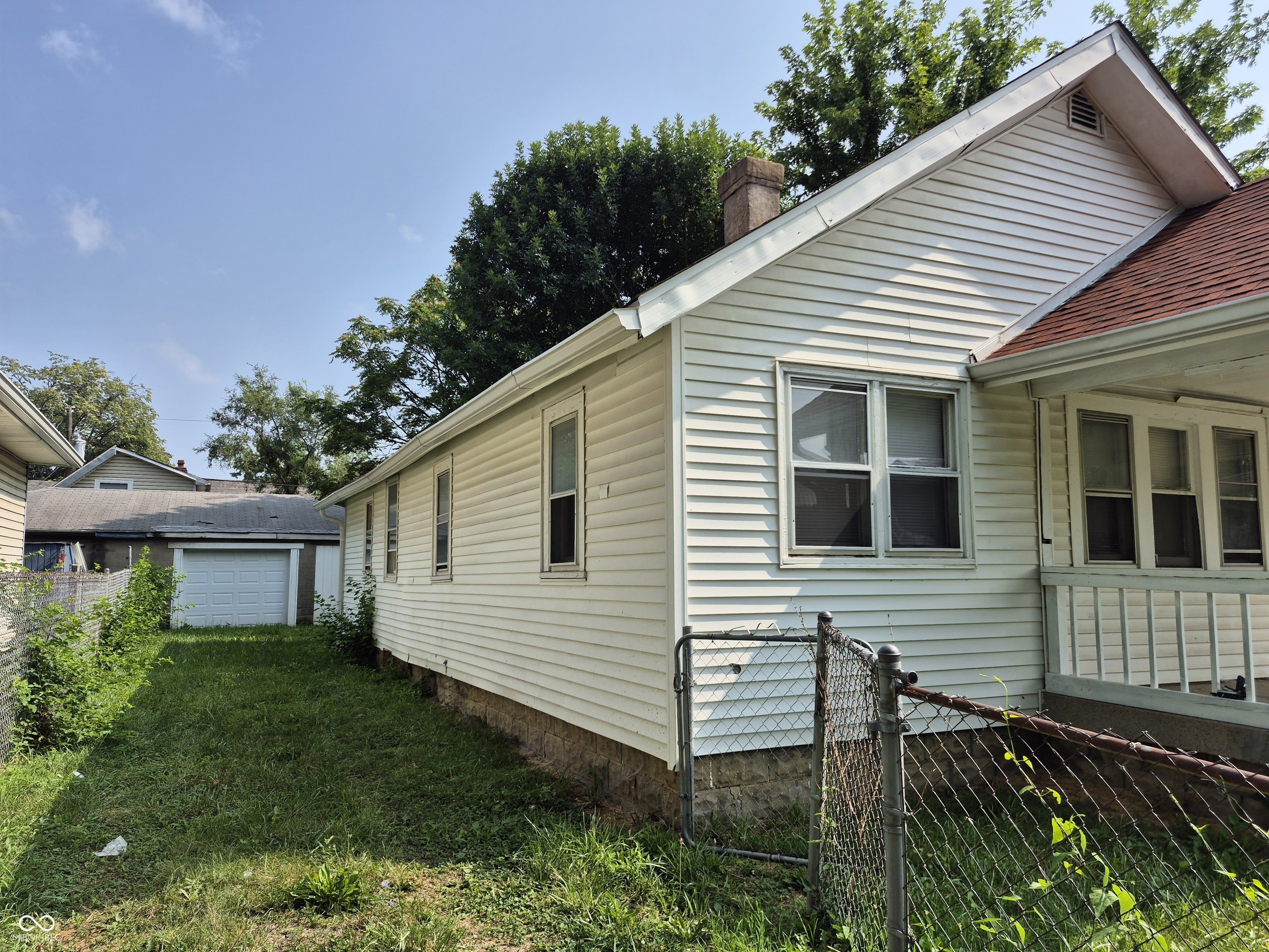 2908 E 17th Street – photo 2