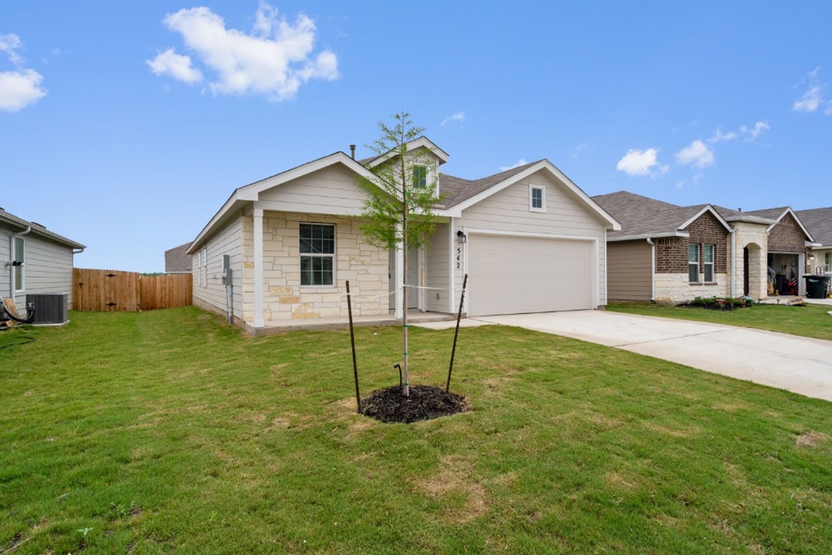 542 Blue Stem Rd, New Braunfels, Texas 78130 – photo 2