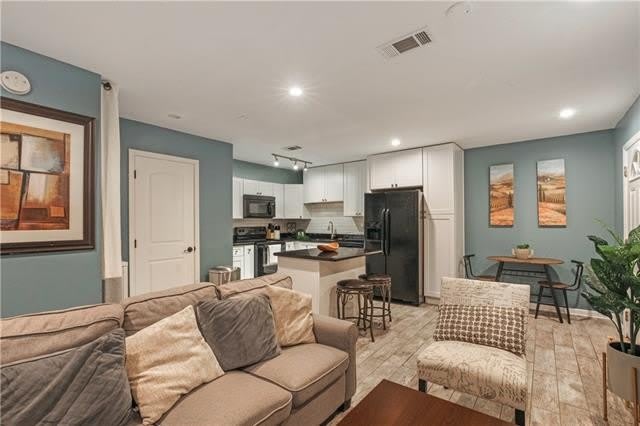 1663 PAUL MORPHY Street – photo 5