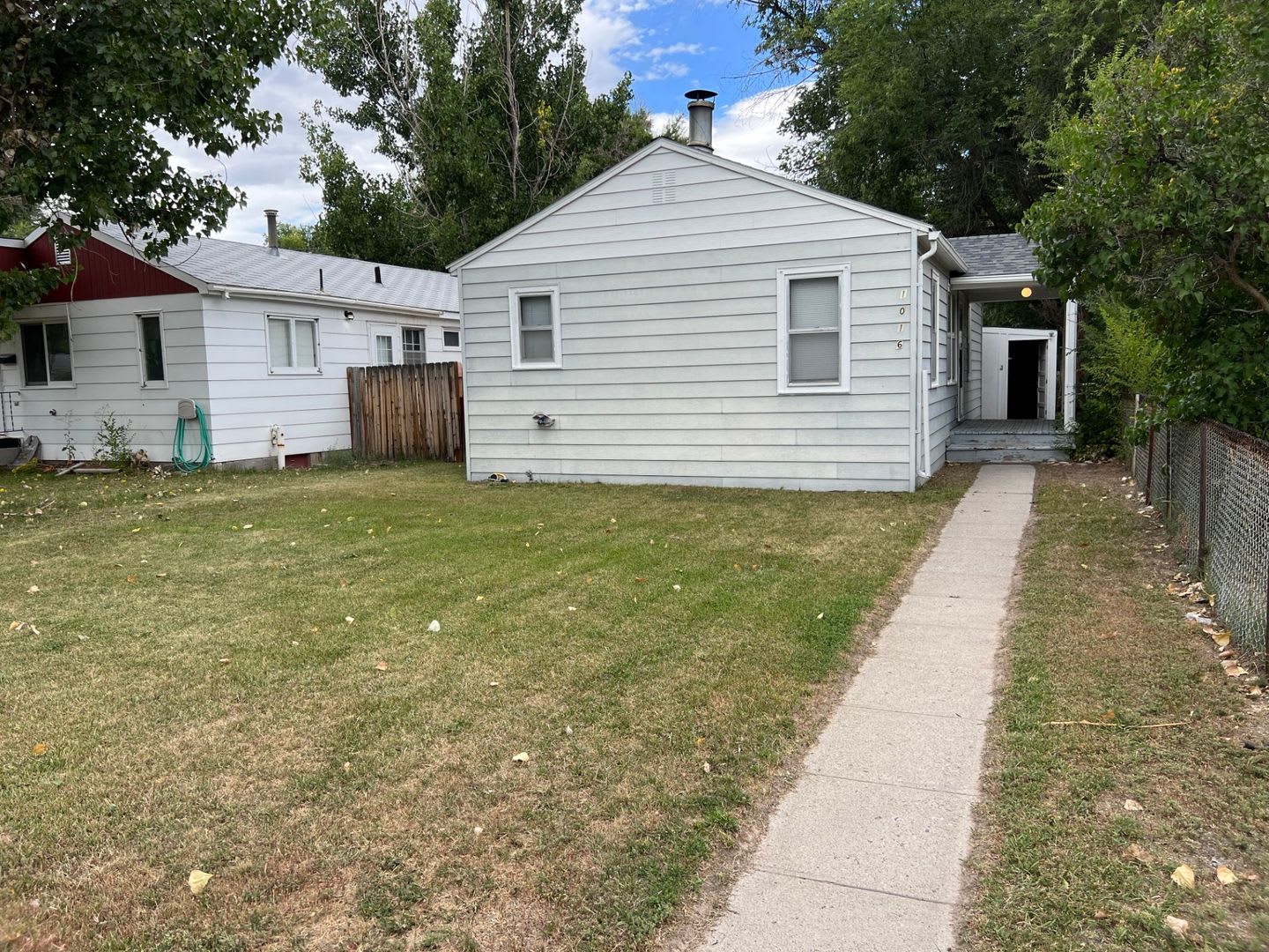 2 Bedroom 1 Bath House With Fenced Yard Storage Shed Off Street Parking – photo 3