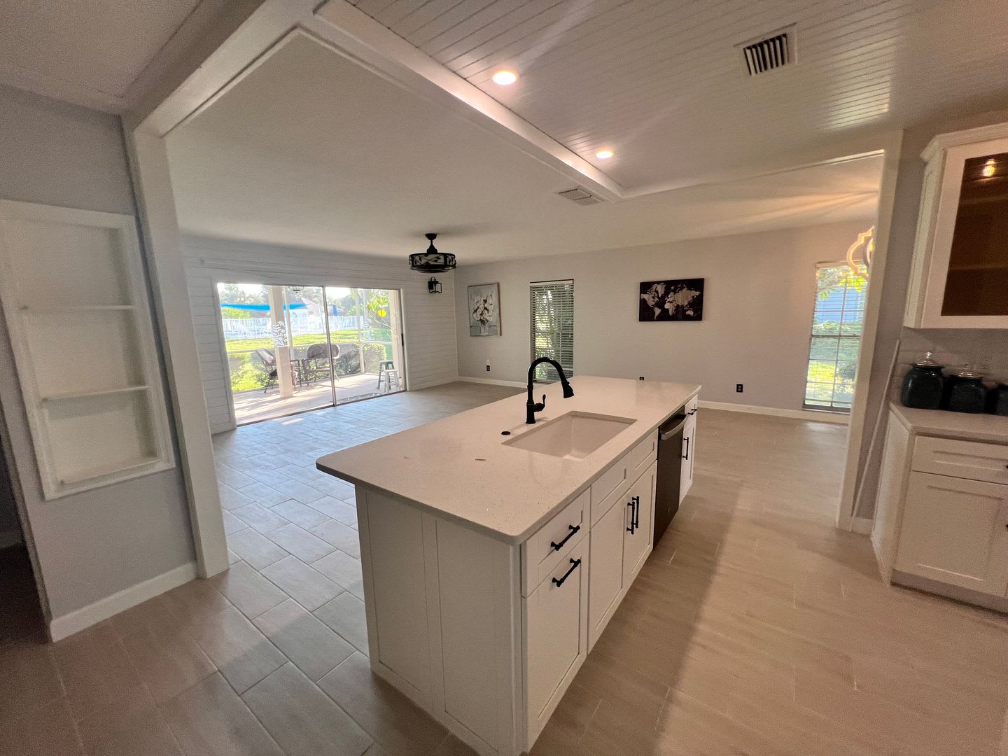 2/2 Carport in gated community of Englewood Golf Villas – photo 3