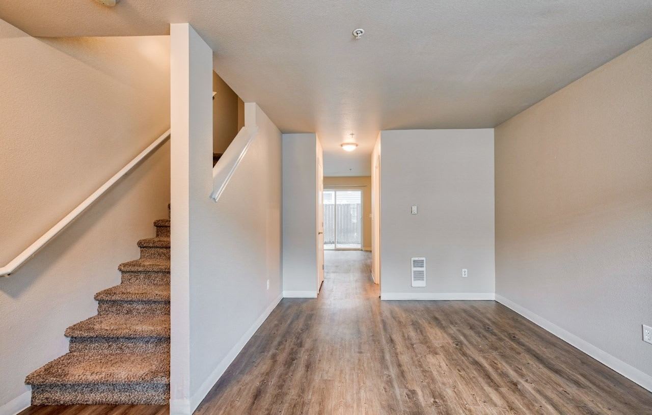 Vanessa View Townhomes – photo 4