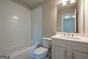 1475 Eastland Road SE – photo 5