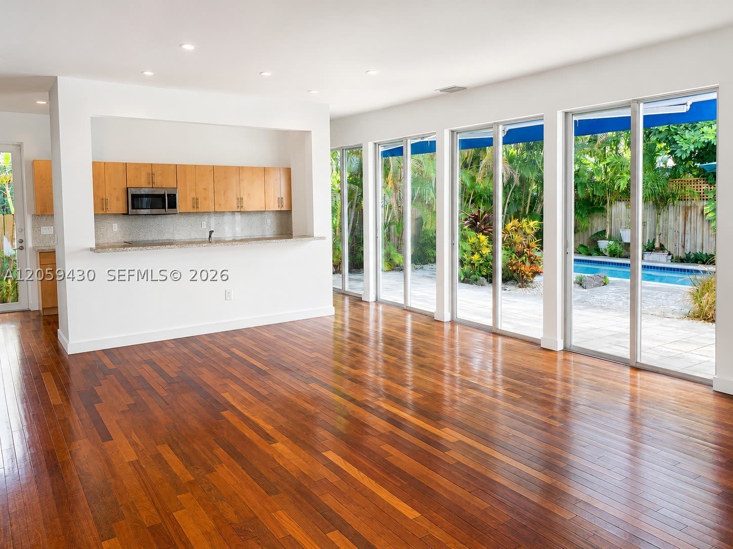 2954 Whitehead St – photo 4