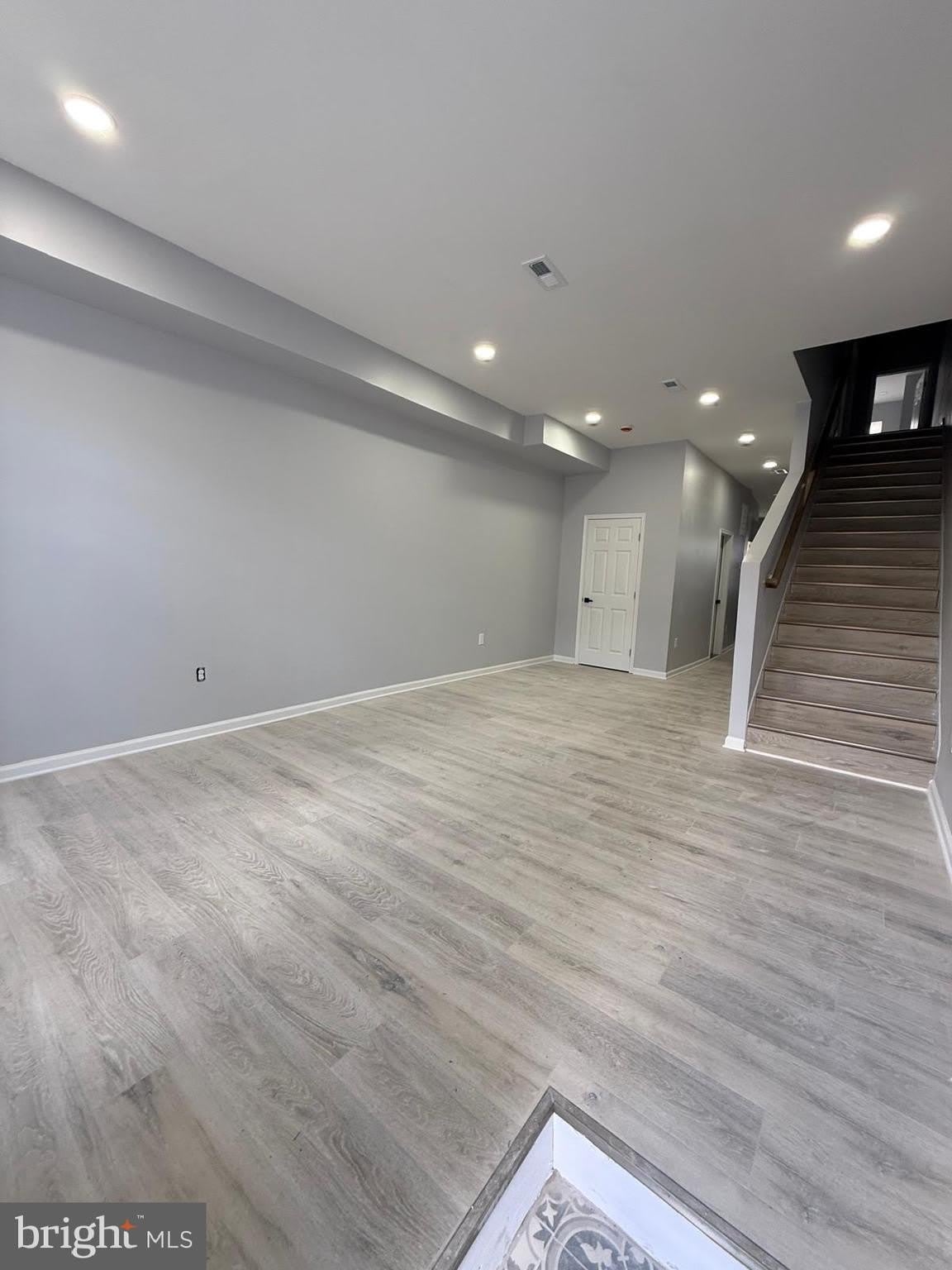 1806 N MOUNT Street – photo 2