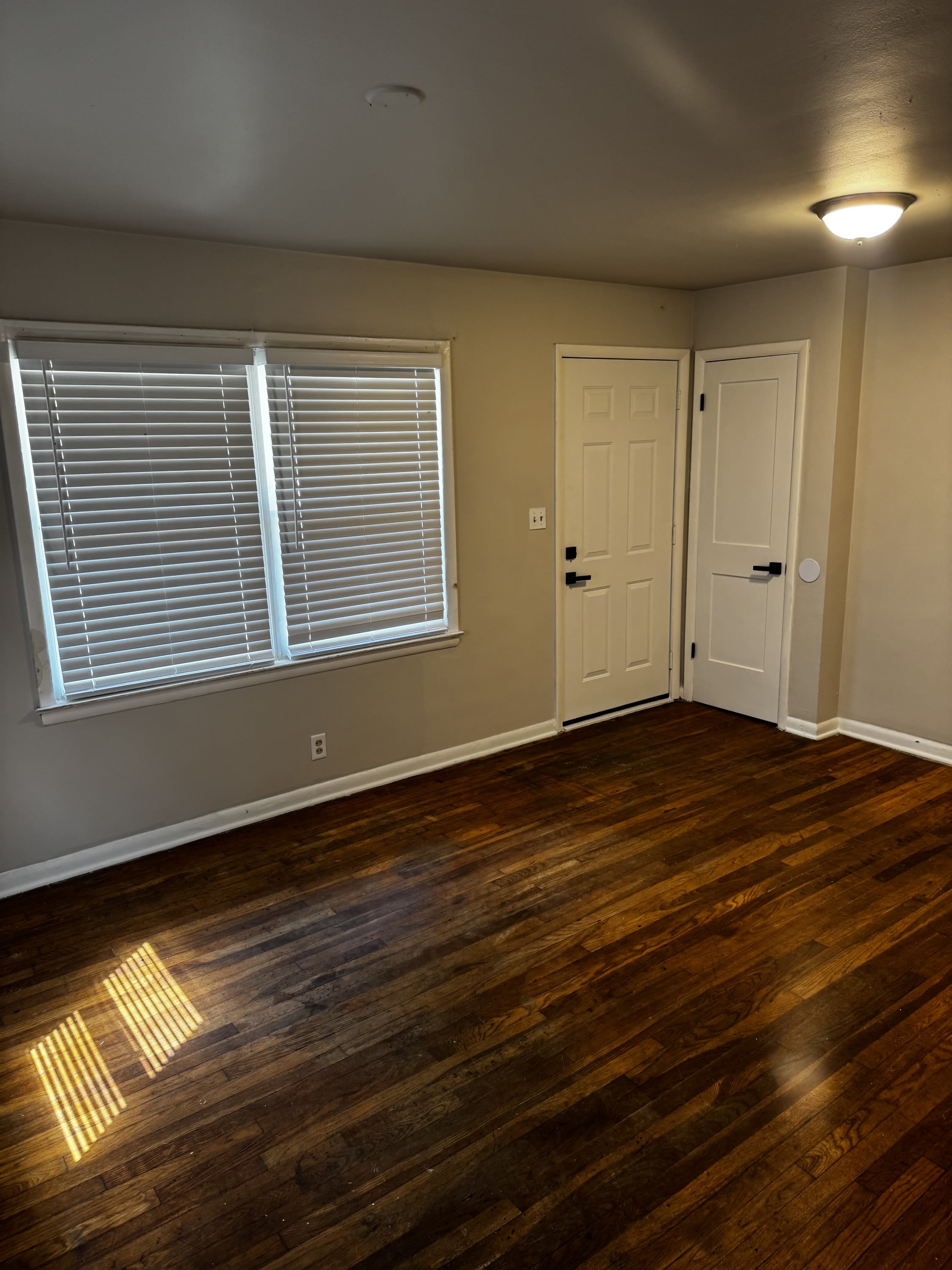 713 Hanford St. – photo 2