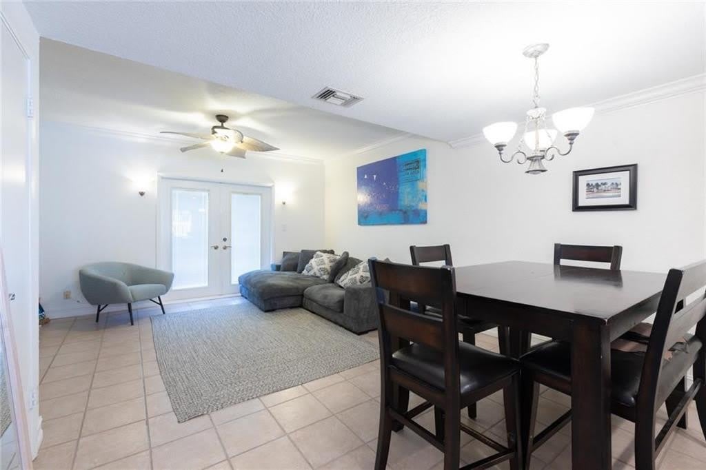 2863 NE 15th Street – photo 4