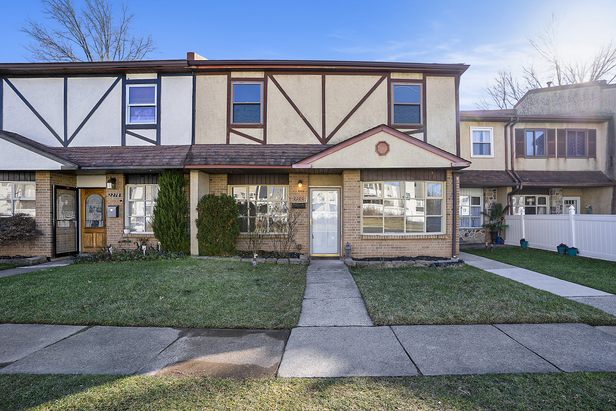 2280 Suzann Drive – photo 1