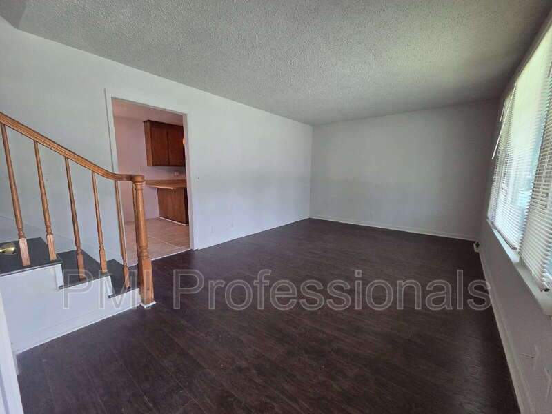 422 Cedarcliff Rd – photo 5
