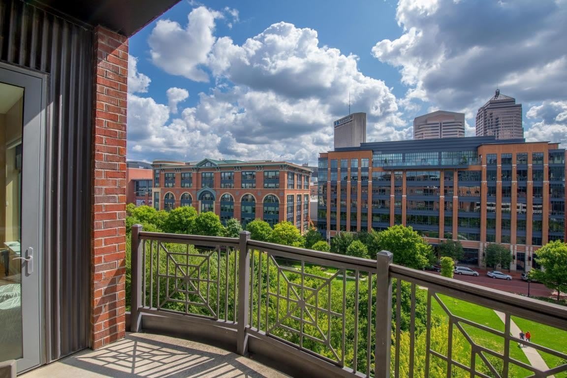 250 Daniel Burnham Square – photo 4