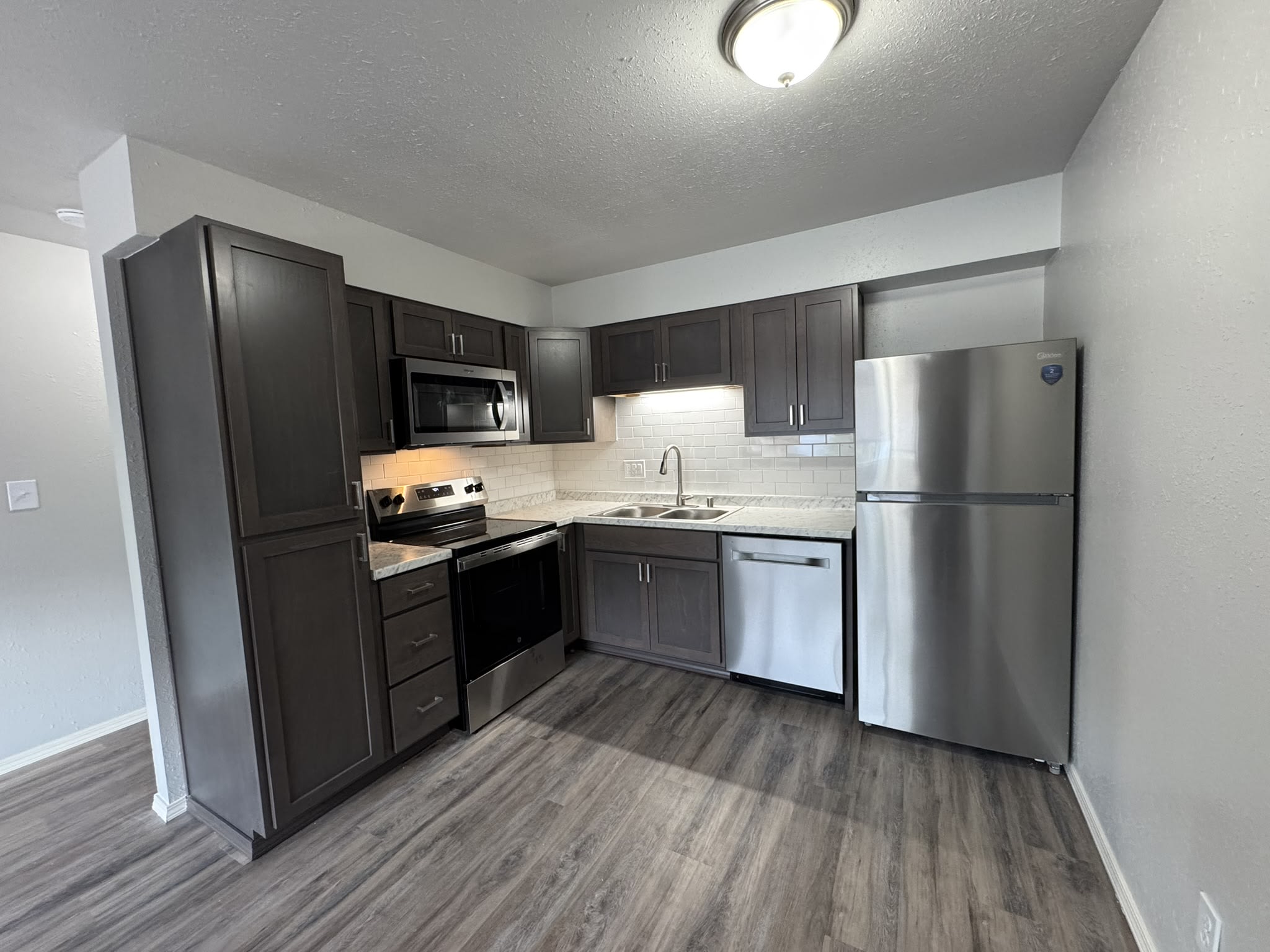 2405 W 2nd AveApt #23 – photo 1