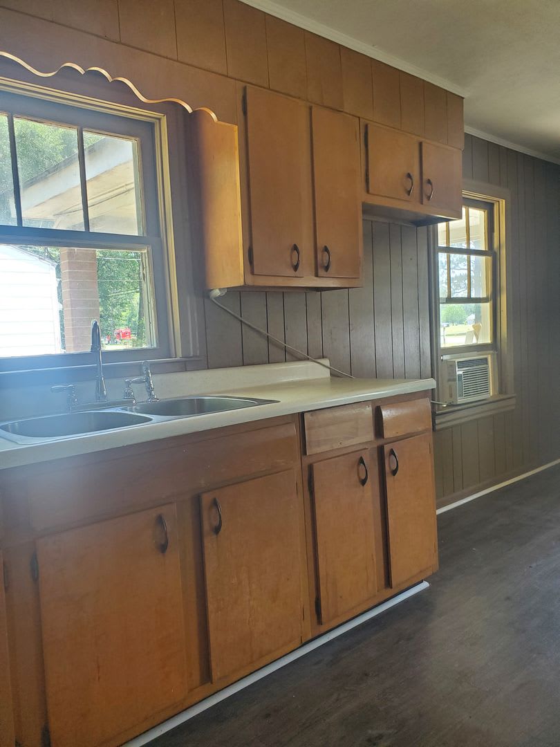 310 Savannah Ave – photo 1