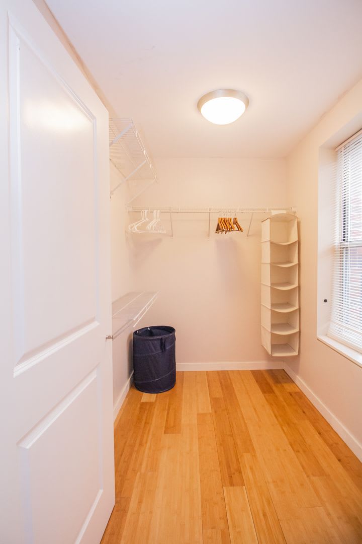 Charming 2 Bedroom Condo – photo 2