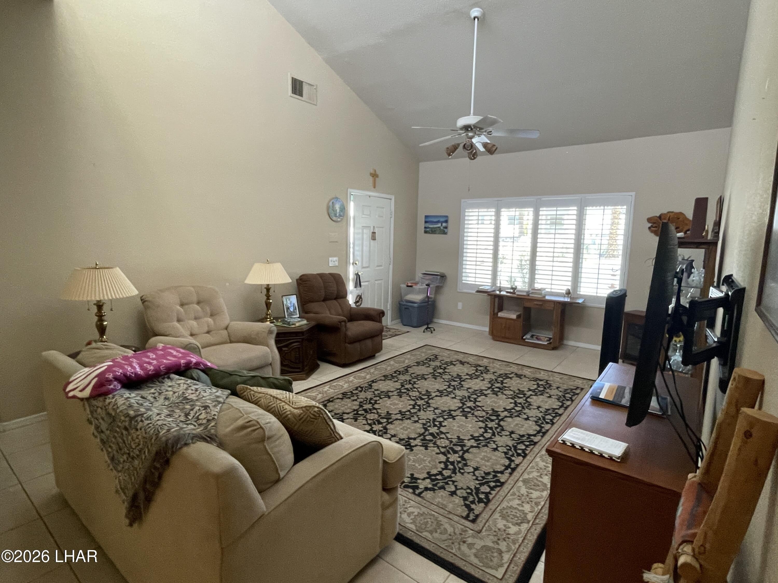 470 Acoma Blvd S – photo 2