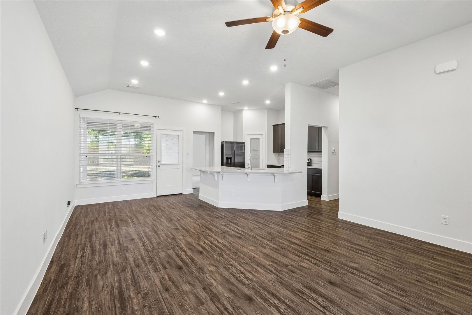 Move-In Ready Home in Conroe Northeast for Lease! – photo 5