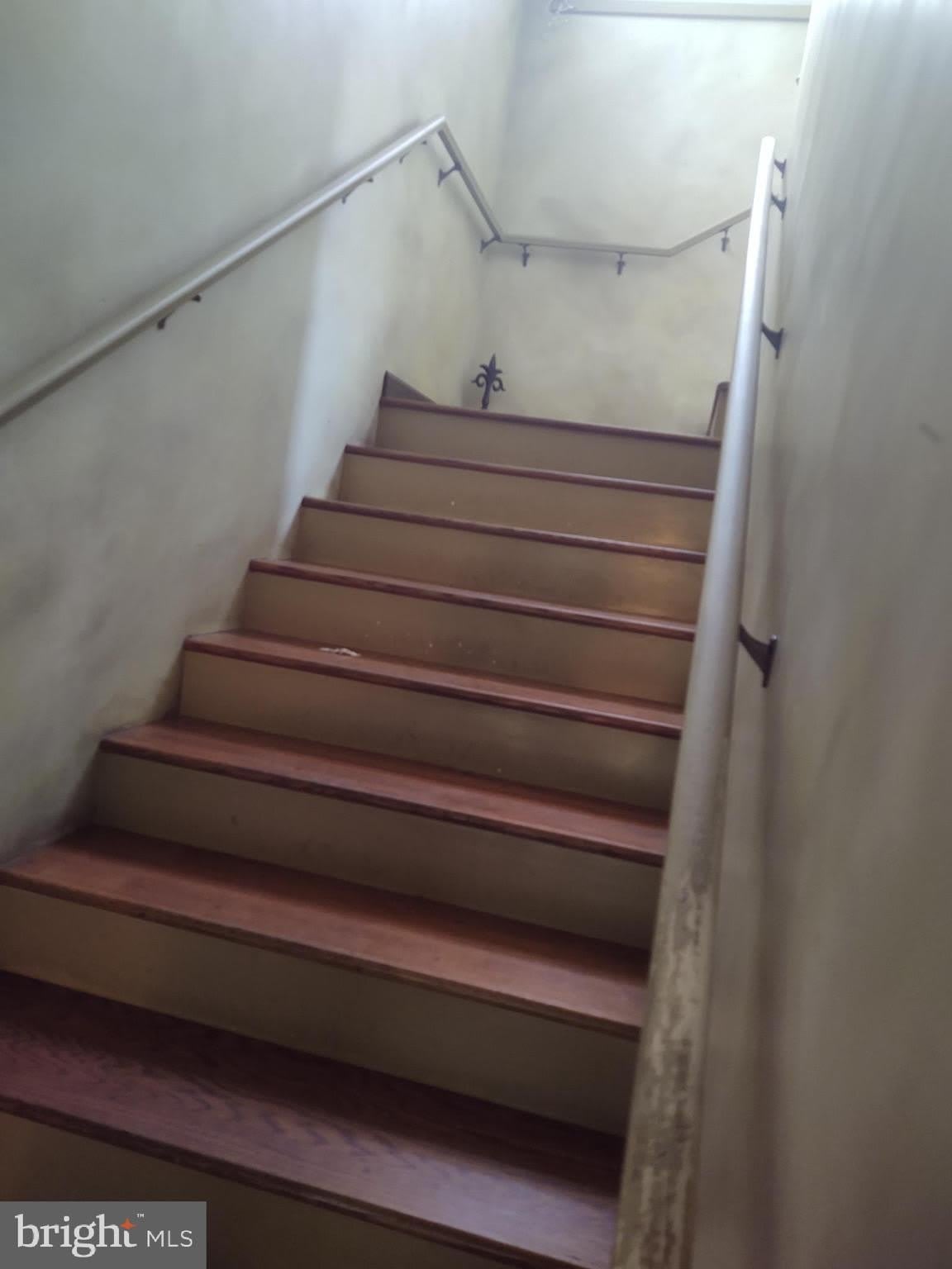 18035 Georgia Avenue – photo 4