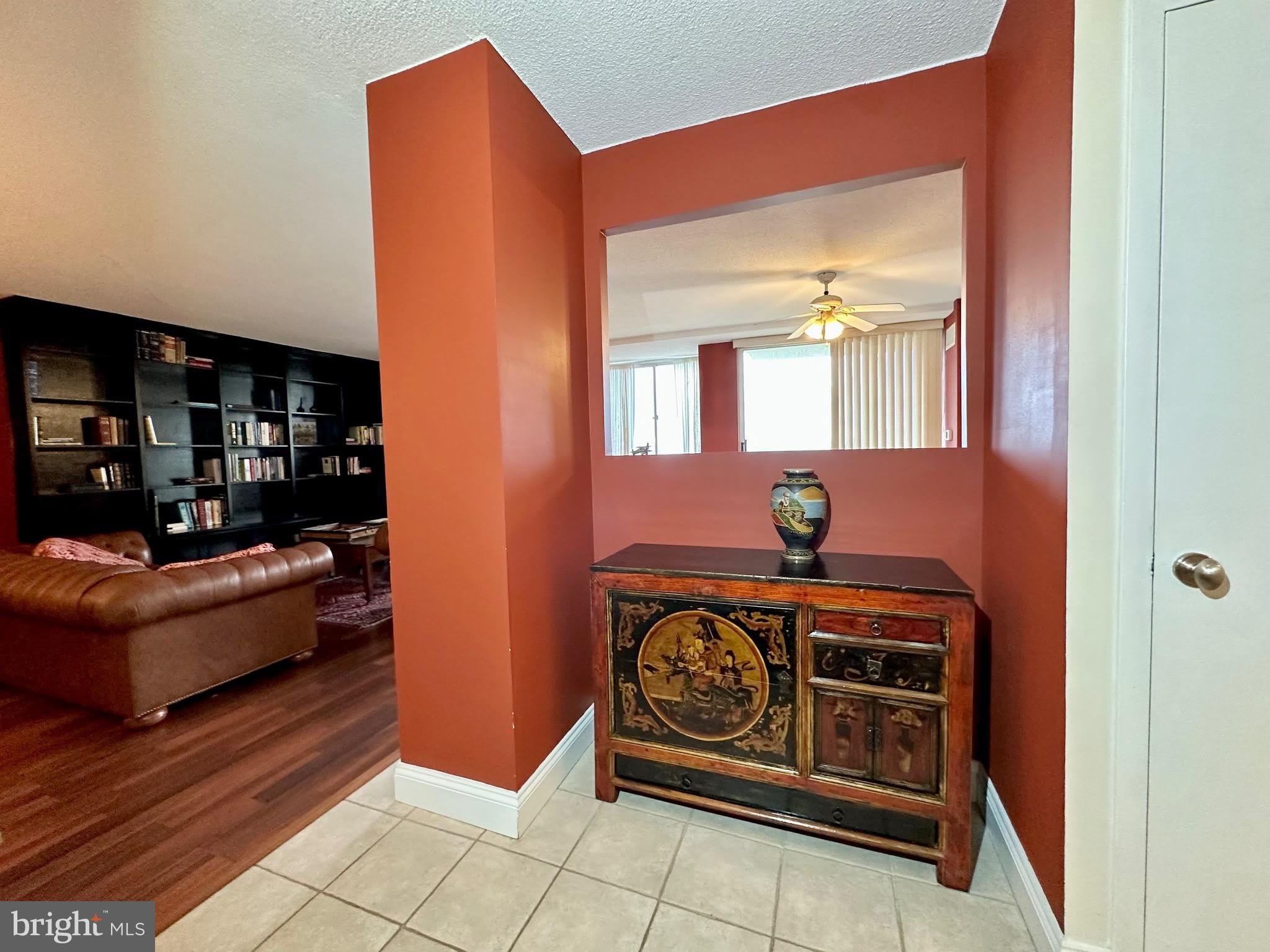 501 SLATERS Lane – photo 2