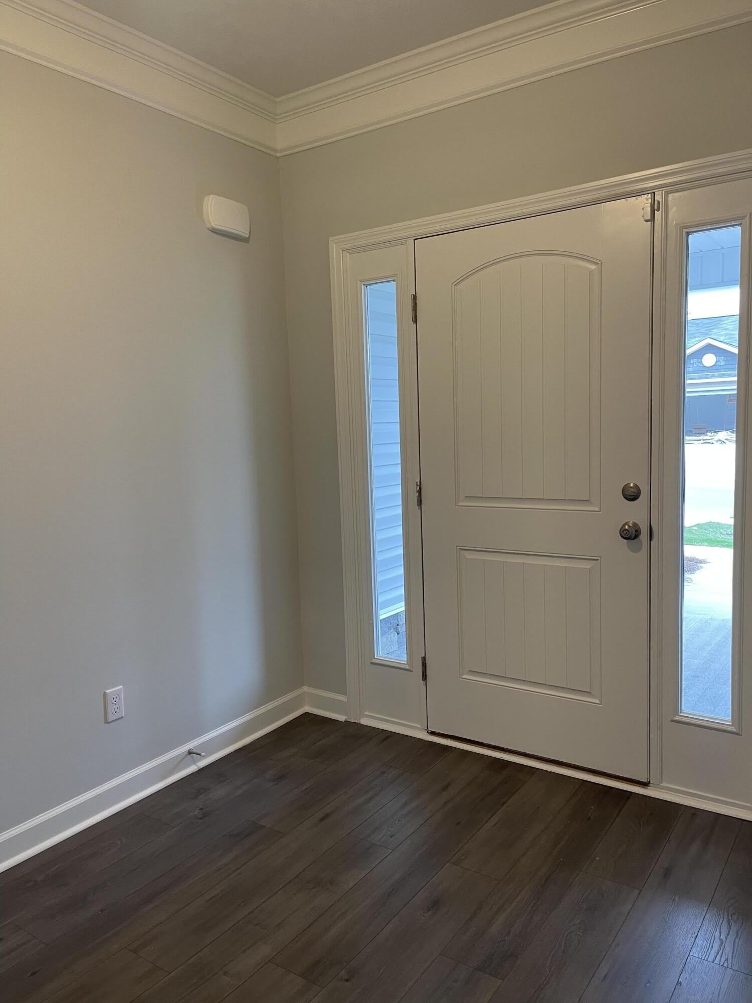 811 Goodale Drive – photo 3