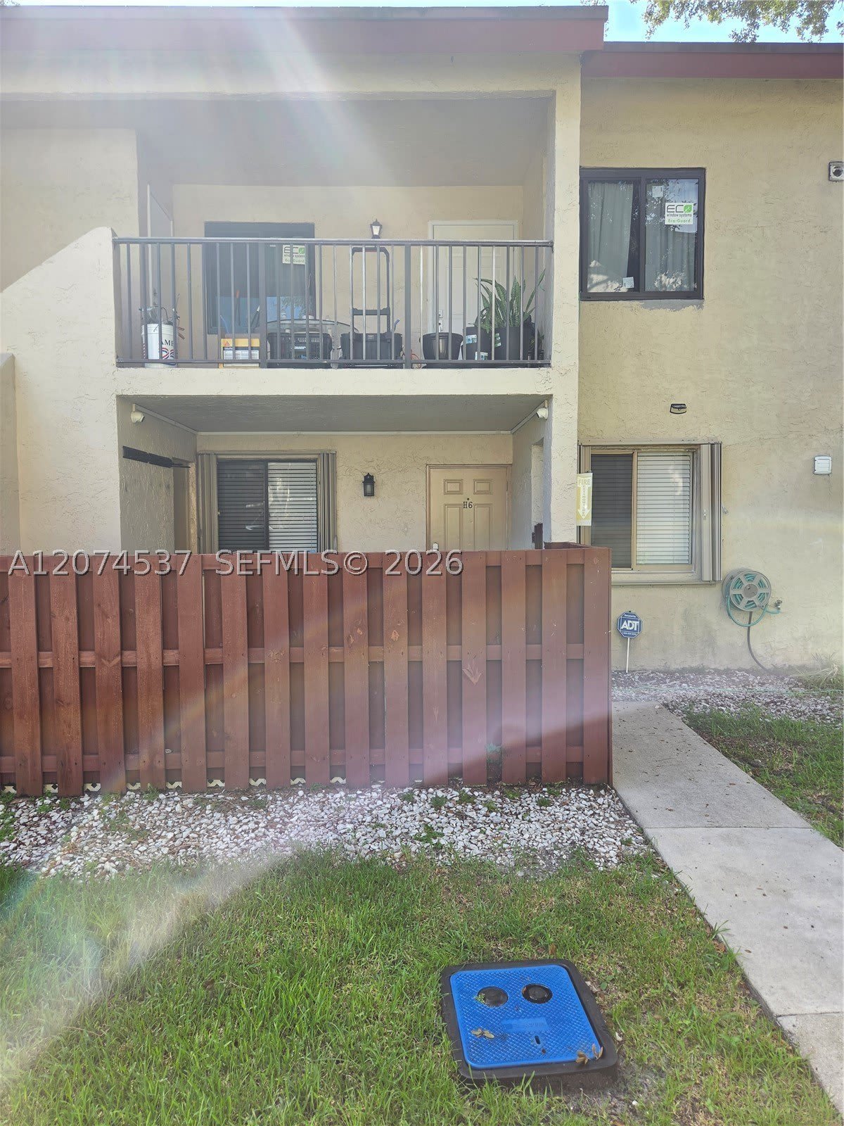 8041 Southgate Blvd – photo 1