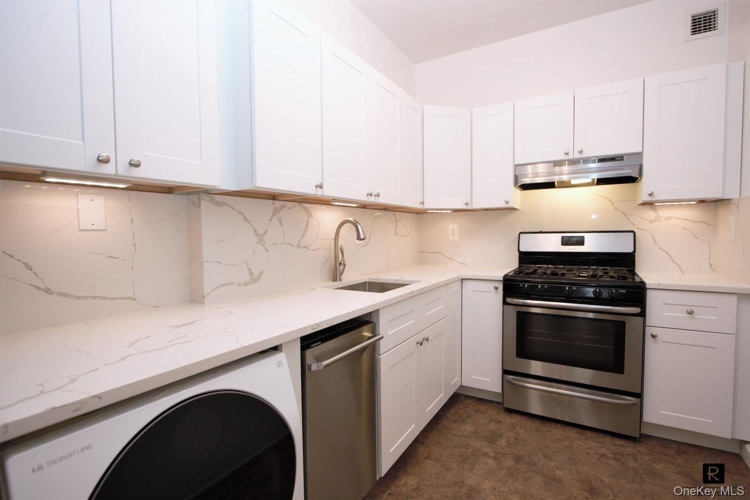 384 Bergen Street – photo 3