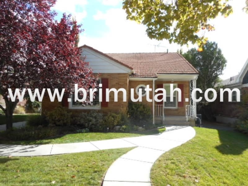1632 Kensington Ave. – photo 1