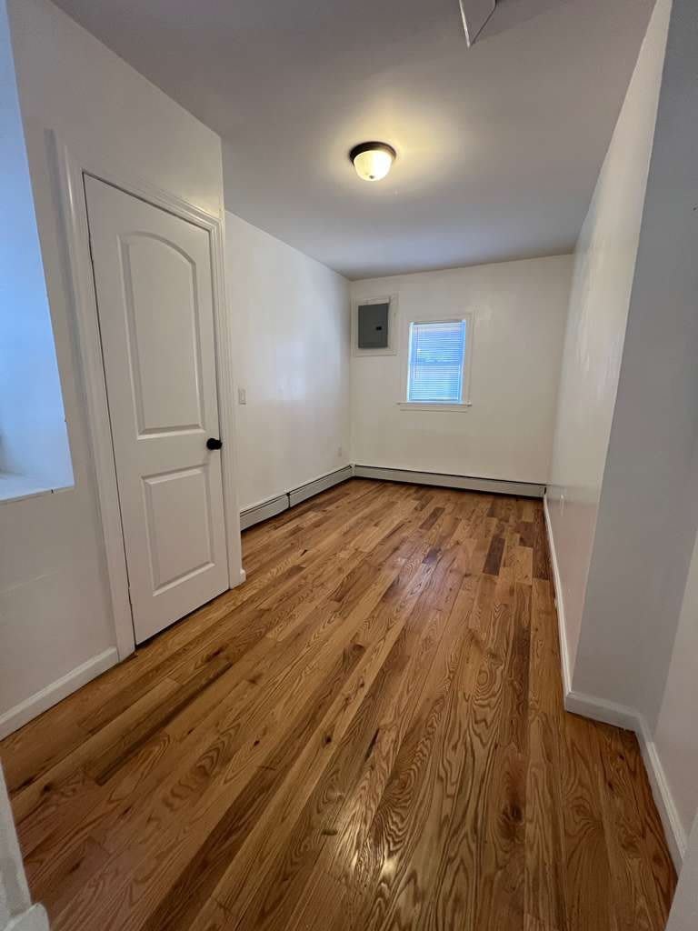 1-83 beach 25th st – photo 4