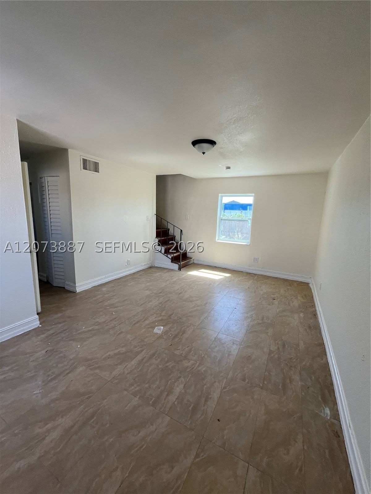 19351 NW 45th Ave – photo 2