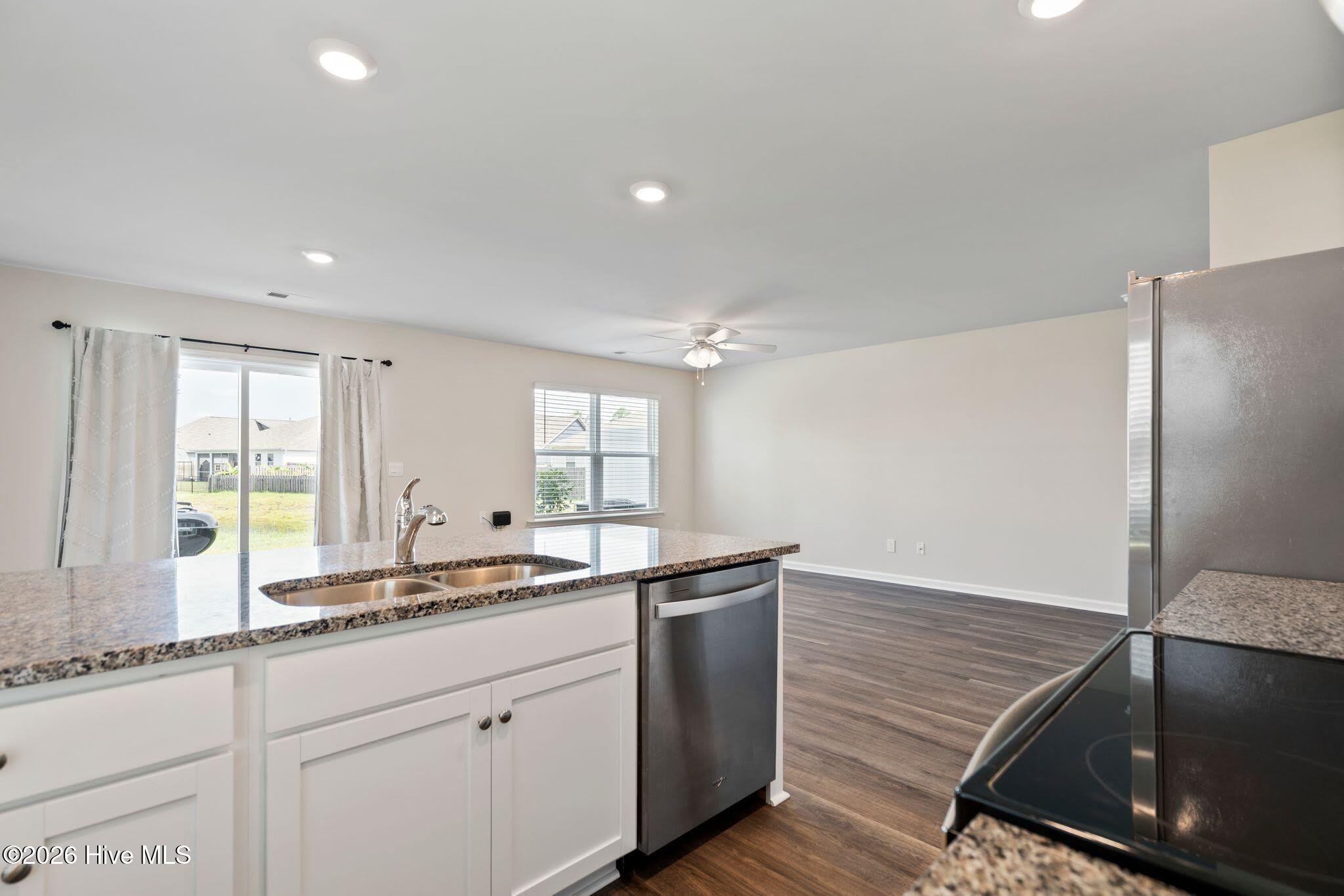 3130 Lobelia Lane – photo 5