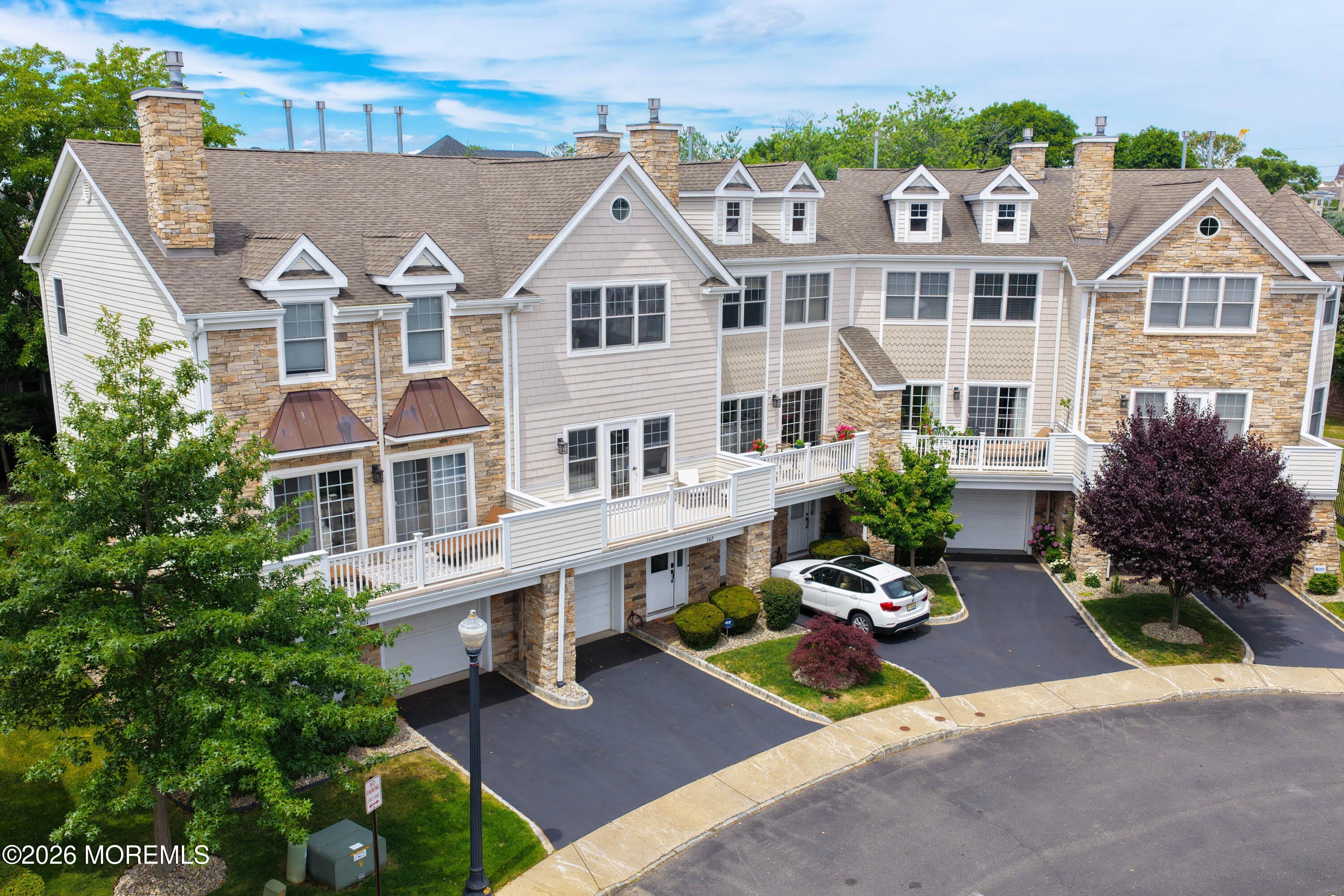 302 Villa Drive – photo 4
