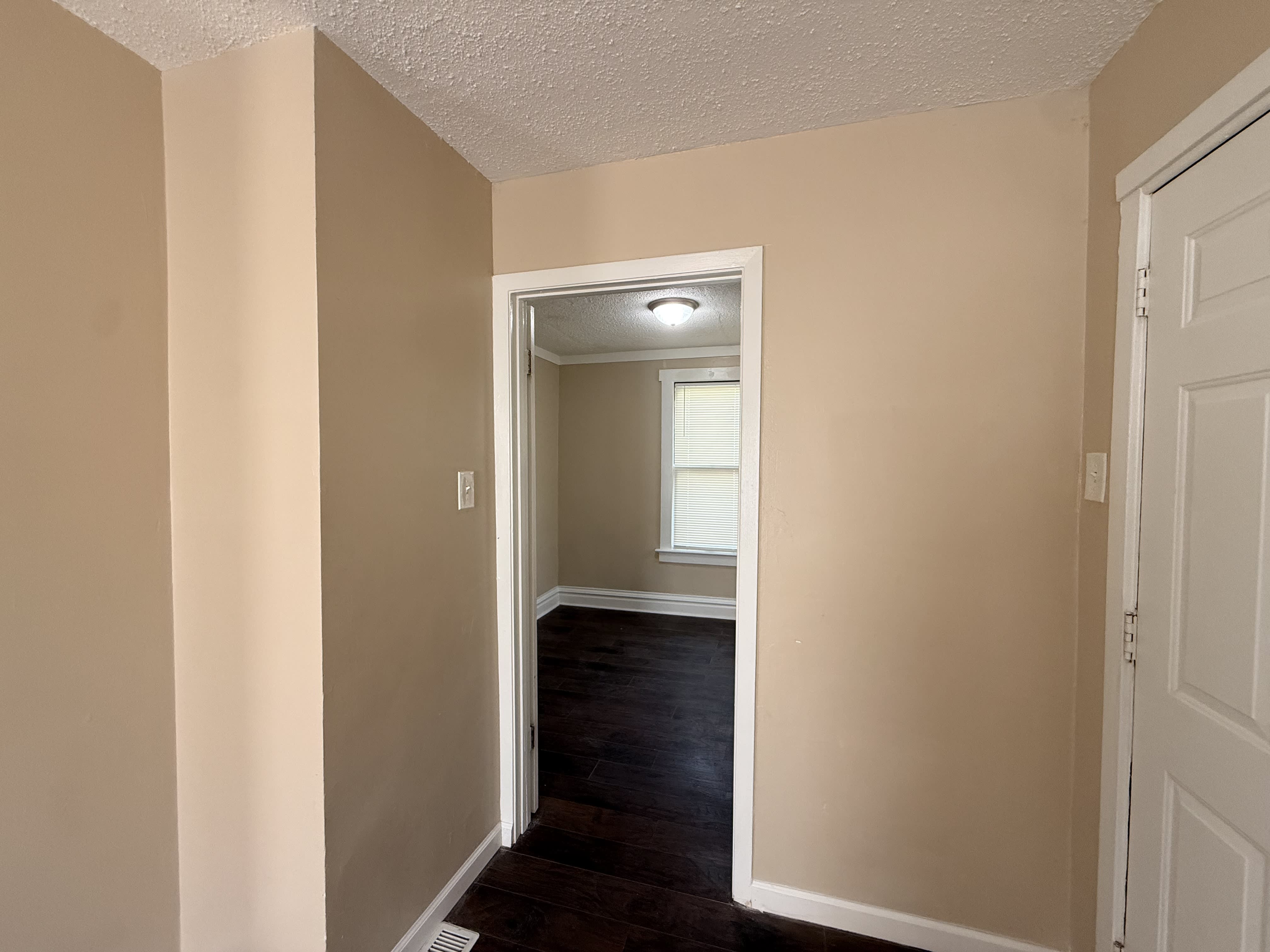 5471 Janet Ave – photo 3