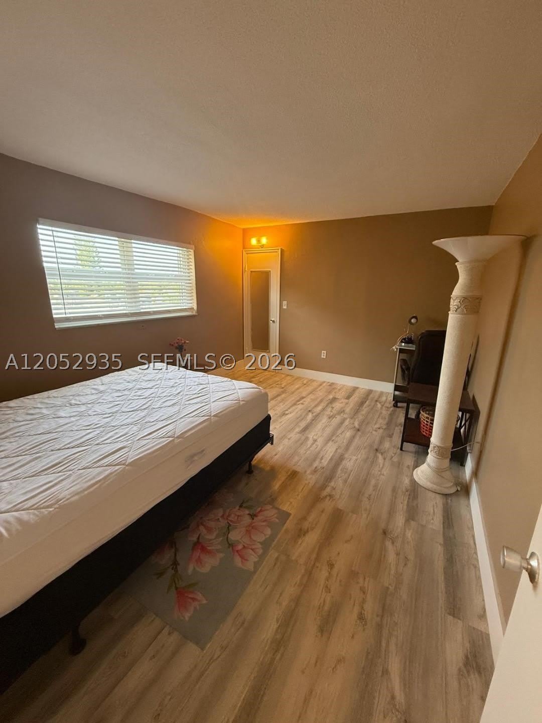 1747 Rodman St – photo 4