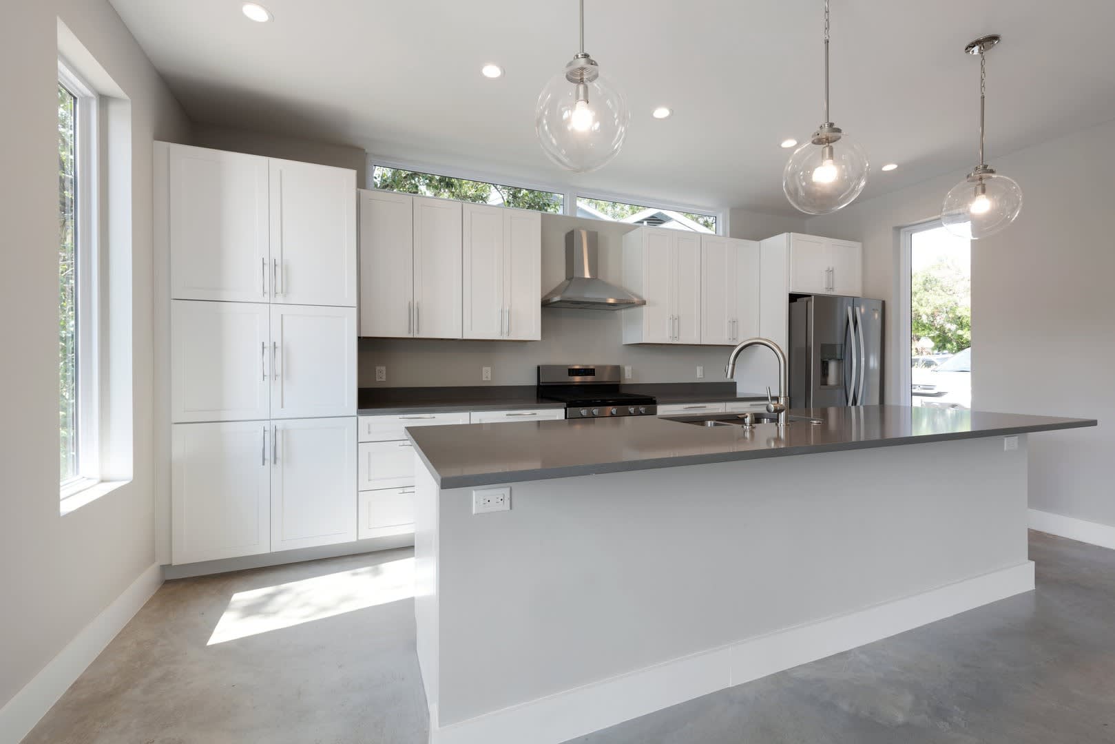 Ut Pre Lease 2018 Construction 6 Br 5 Ba North Campus Walk To Ut Designer Finishes Chef S Kitchen – photo 3