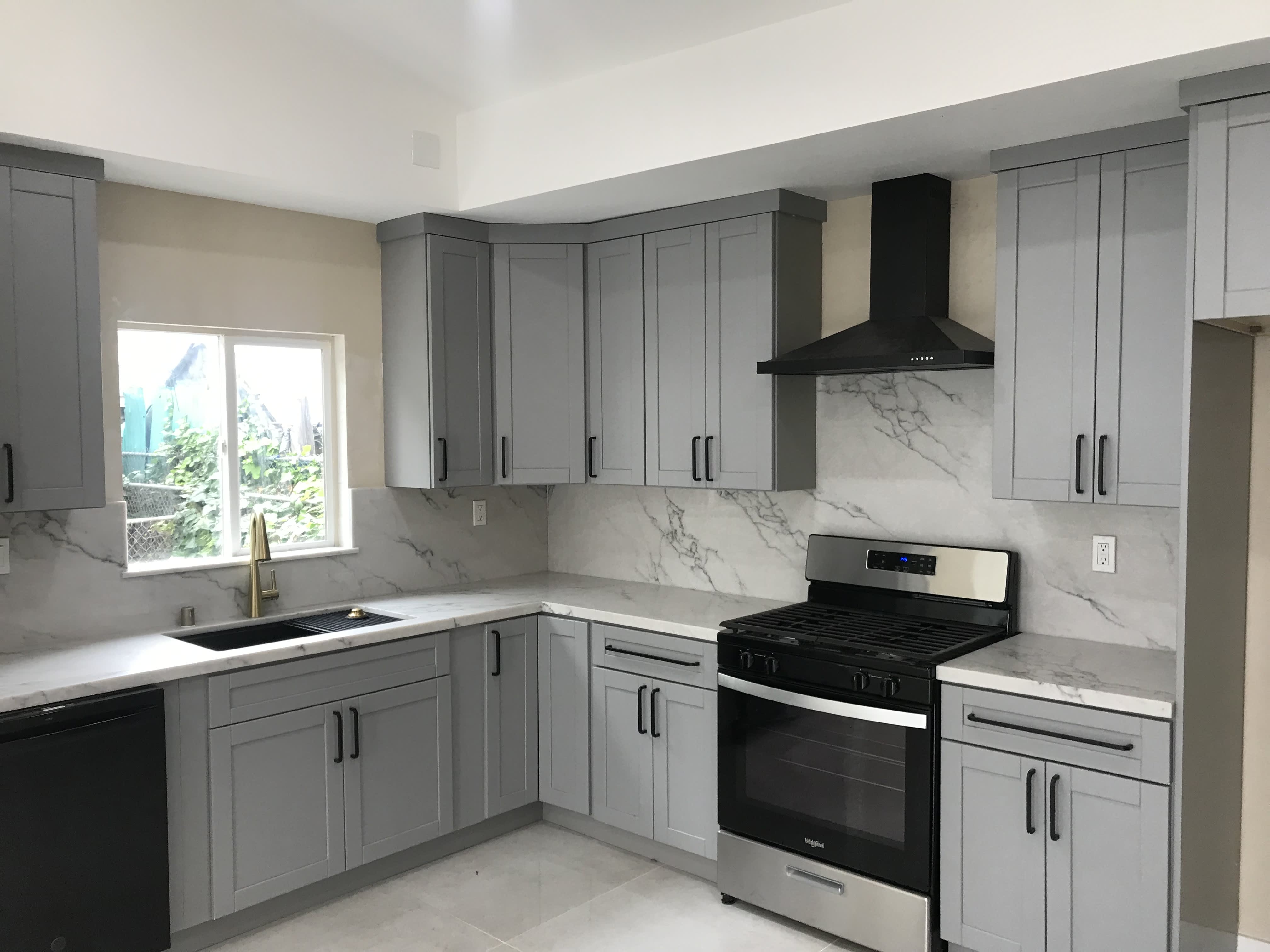 135 1/2 W 88th St – photo 3