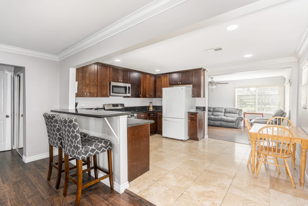 6316 Skyline Drive – photo 1