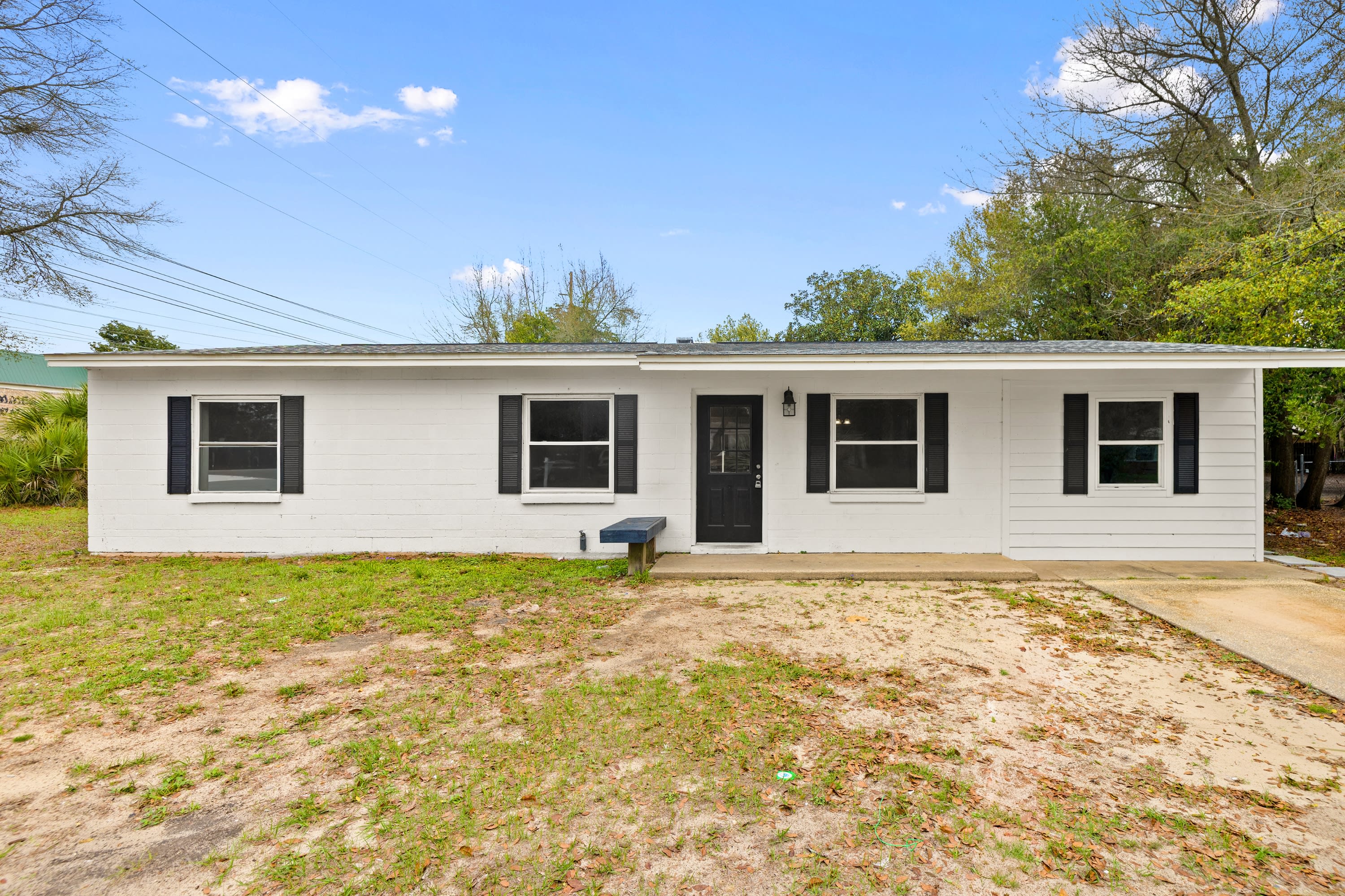 200 Spencer Drive – photo 1