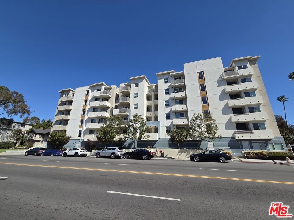 436 S Virgil Ave – photo 1