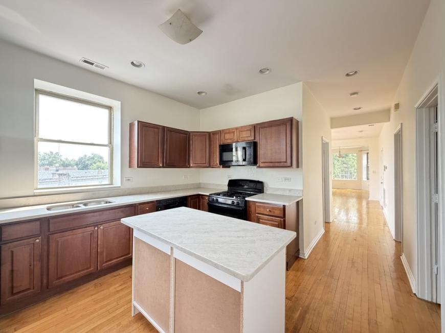 2535 Kildare – photo 4
