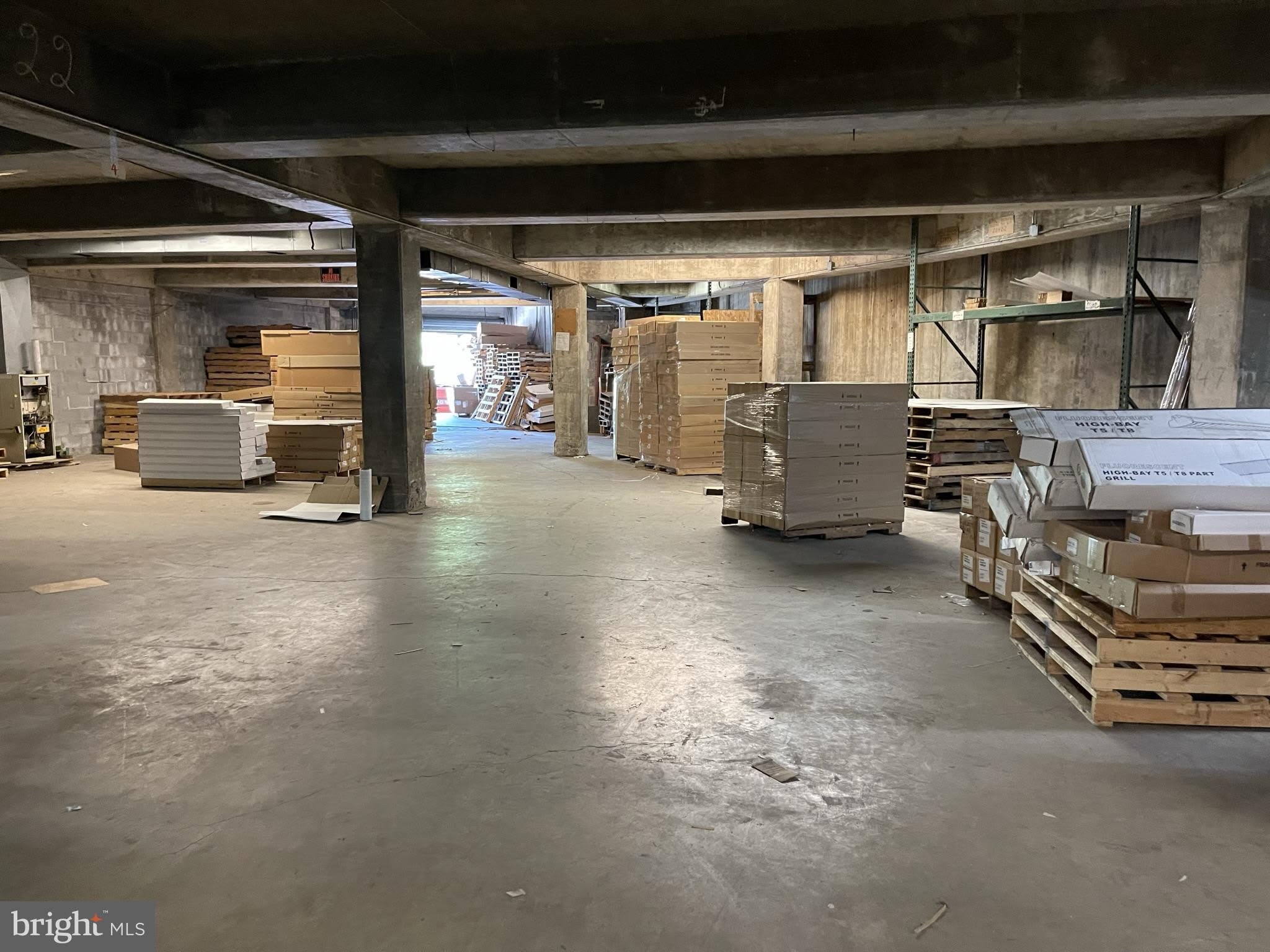 300 VINE Street NW – photo 2