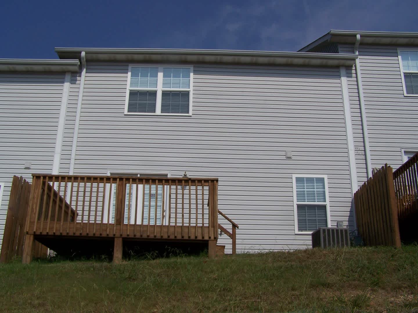 3 bed, 2 bath, 2 car garage townhouse w/ hardwood floors and bonus room in West Knoxville – photo 2