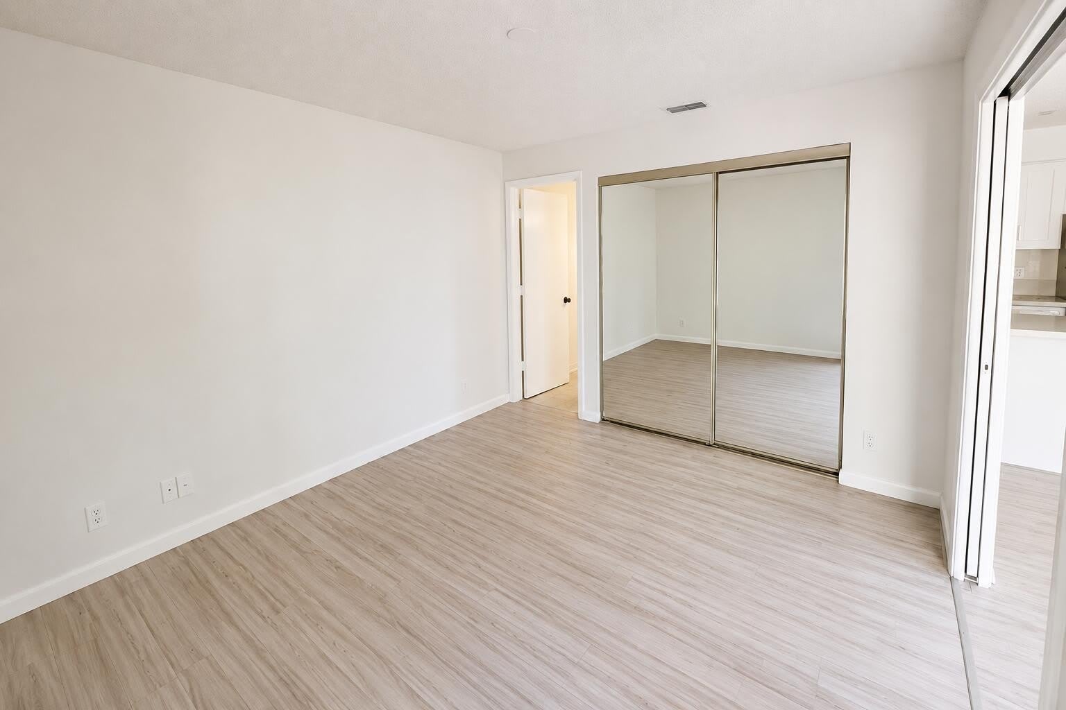 612 Executive Center Drive – photo 2
