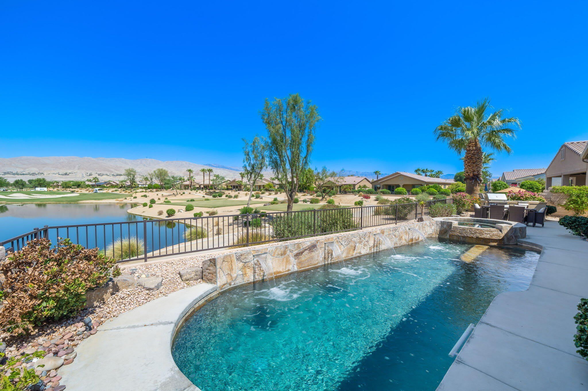 81074 Avenida Neblina – photo 4