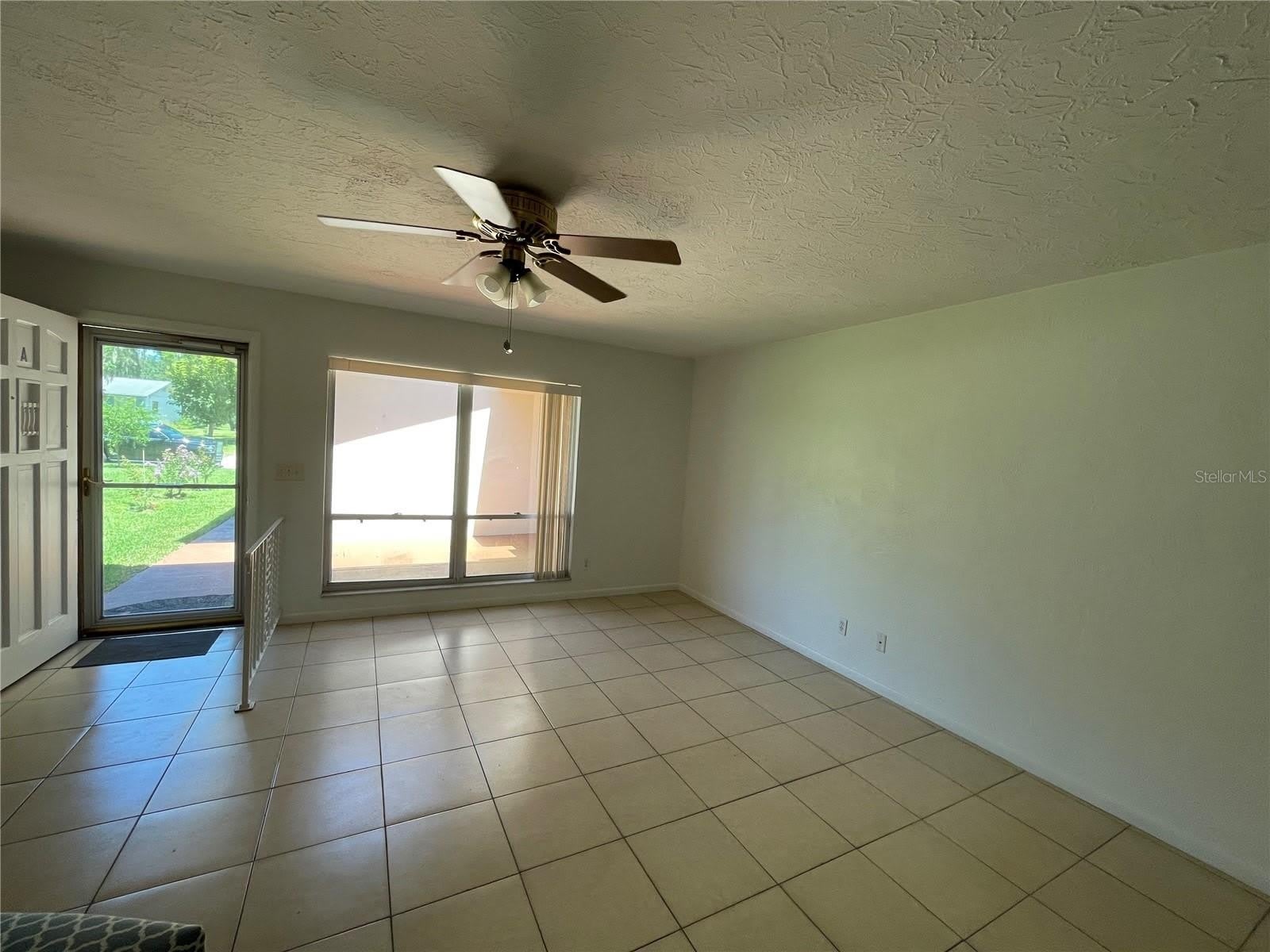 12 Farraday Lane – photo 3
