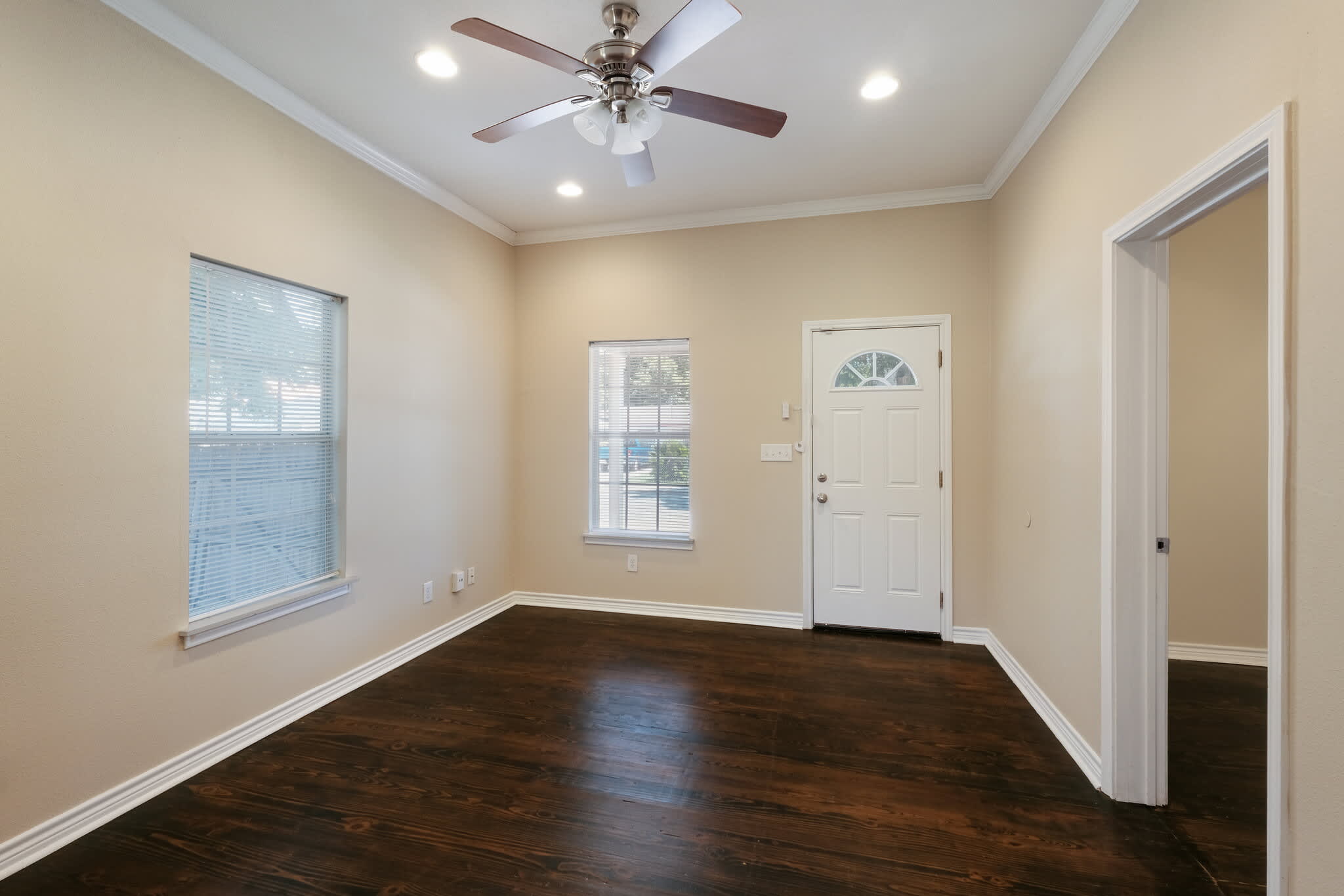 207 Hill St – photo 4